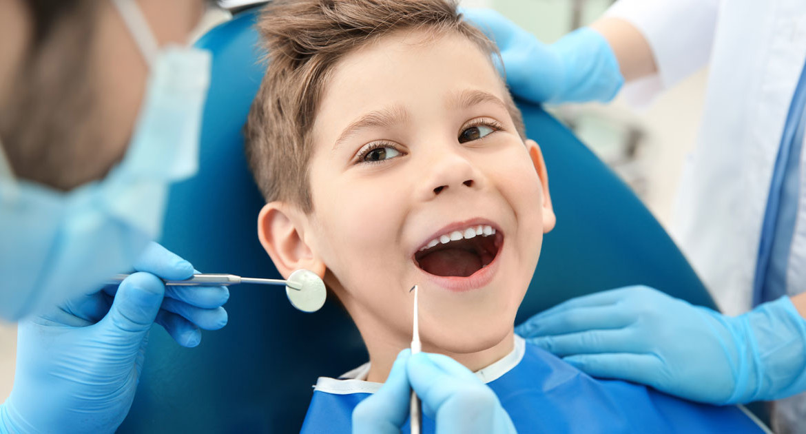 When Should We Extract Baby Teeth in Children?